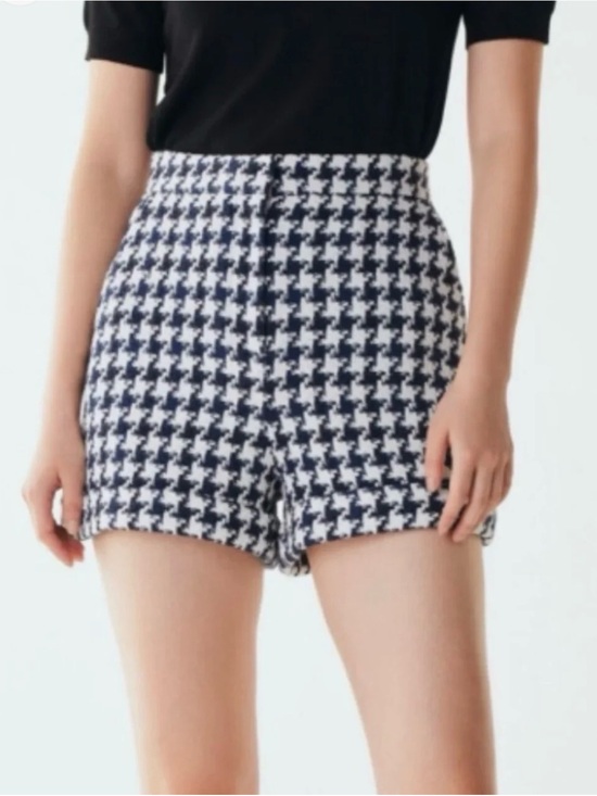 Dresses & Skirts - Zara Tweed Plaid Skort